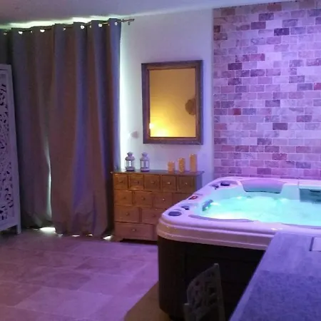 Le Devem De Mirapier 3* Cornillon-Confoux