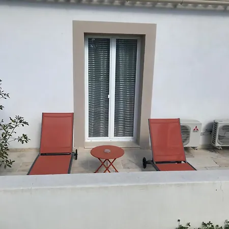 Le Devem De Mirapier