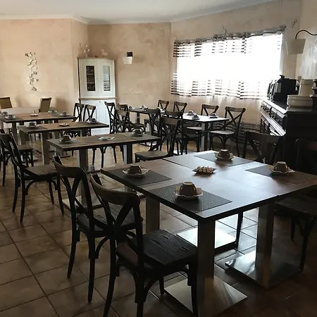 Le Devem De Mirapier Hotel 3*